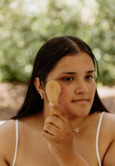 Facial Dry Brush